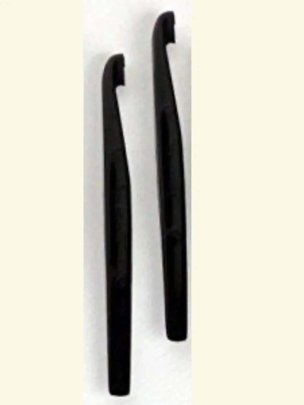 2 Tupperware Citrus Peelers #727 in Black for Peeling Oranges Grapefruit Vintage